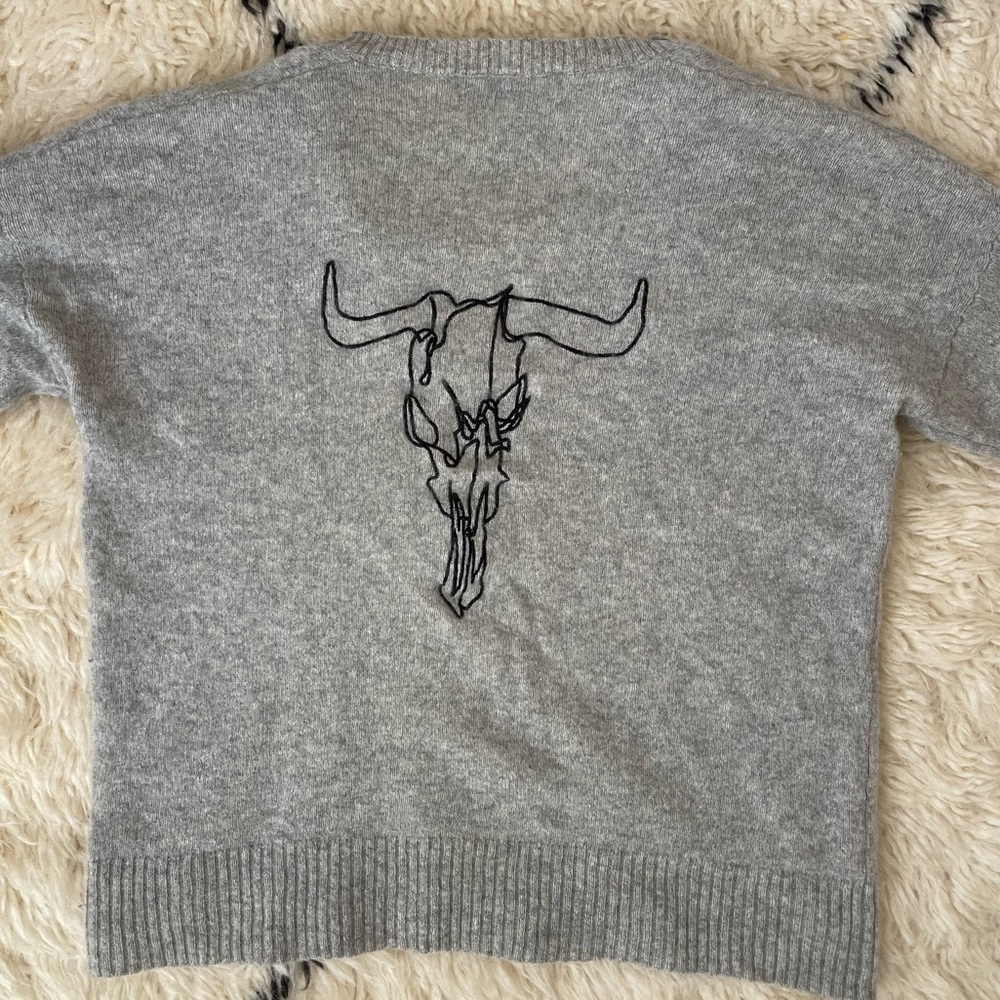 Skull cashmere stitched sweater